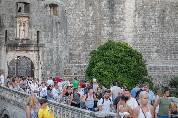 Dubrovnik lucha contra el turismo masivo - Viajes - ABC Color