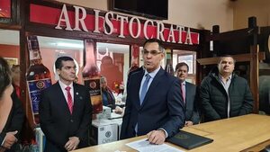 Varios criticados políticos nombrados por Santiago Peña “ya están mejor” - Política - ABC Color