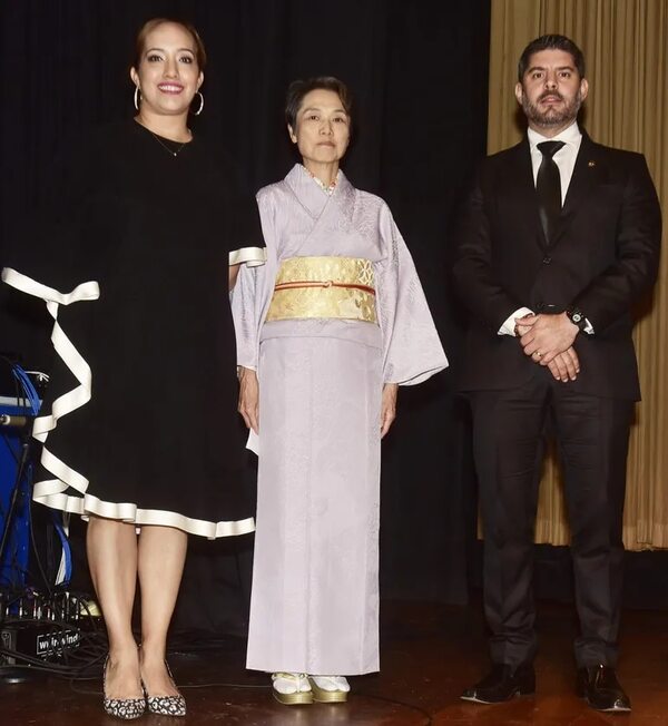 Noche de Gala para celebrar el 35° Aniversario del Centro Paraguayo Japonés - Sociales - ABC Color