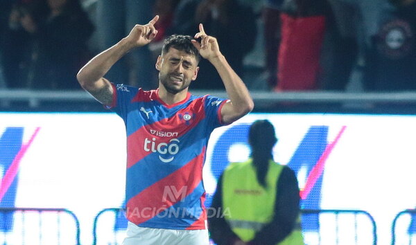 Versus / La emoción del "Pachi" Carrizo tras su gol contra Libertad