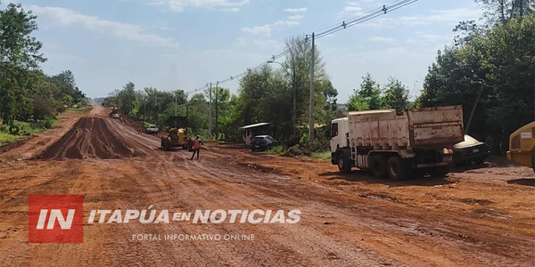 OBRAS DE ASFALTADO EN EL ACCESO A C. A. LÓPEZ SE ENCUENTRA EN PLENA EJECUCIÓN - Itapúa Noticias