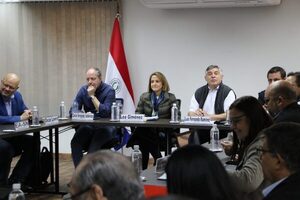 Levantan movilización docente tras acuerdo entre gremios y autoridades