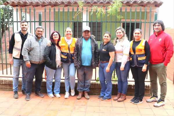 MOPC continúa entrega de viviendas por liberación de franja de la Transchaco - .::Agencia IP::.