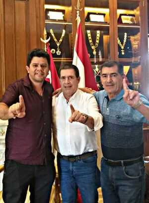 Juancho Acosta asumió la Gobernación de Amambay, pero "cartistas" son los que mandan