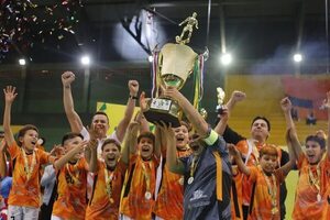 Hernandarias campeón invicto del Nacional C11 de fútbol de salón  - Polideportivo - ABC Color