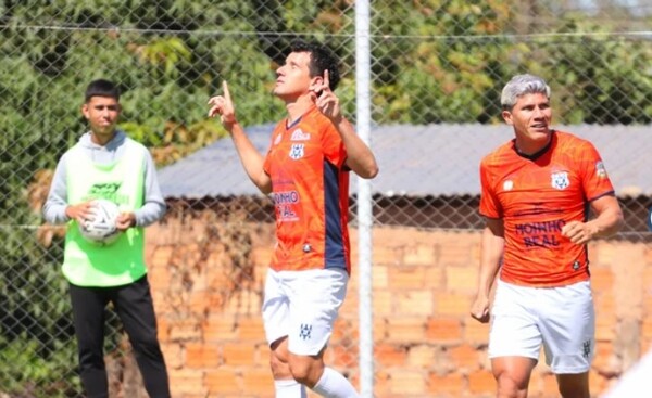 Victoria del Gallo norteño en Campo 9