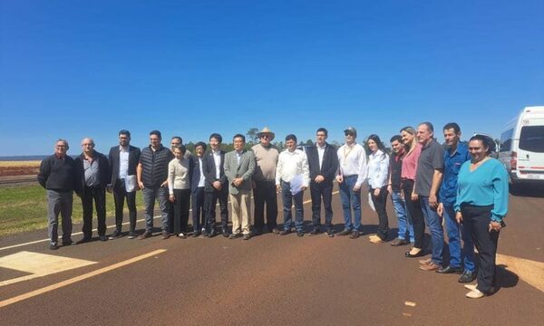 Japoneses verifican obras en Corredor de Exportación