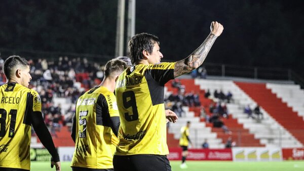Guaraní madruga y triunfa en Mallorquín