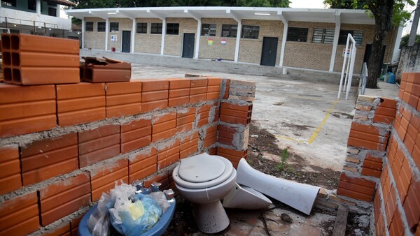 Escuelas en pésimo estado y Fonacide brilla por las denuncias de corrupción.