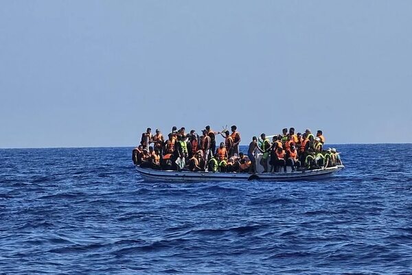Cinco inmigrantes ahogados y 55 rescatados mientras trataban de llegar a Grecia por mar - Mundo - ABC Color