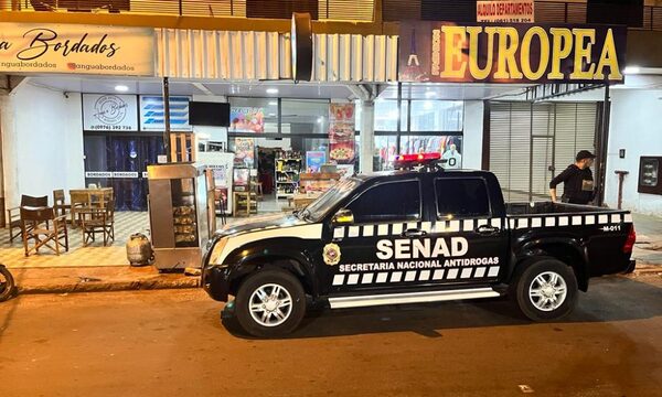 Propietario y delivery de una «bodega» detenidos por venta de cocaína