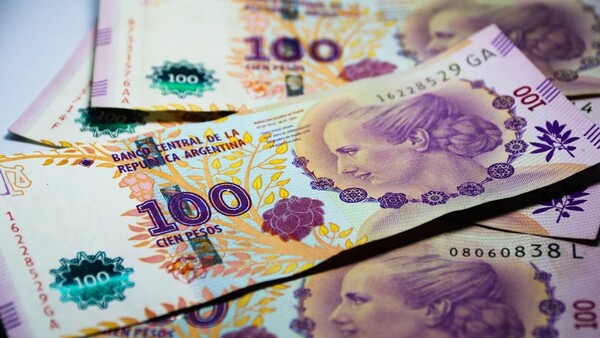 Argentina anuncia medidas para paliar el efecto de la devaluación de su moneda