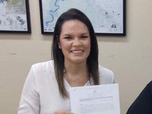 Elena Candia asume en PRONASIDA y apuesta por la prevención y el diagnóstico precoz · Radio Monumental 1080 AM