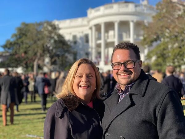 Fue congresista republicana y apoya decididamente a su hijo trans y a la lucha del colectivo - Mundo - ABC Color