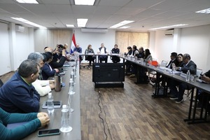 Llegan a acuerdo para pagos pendientes e instalan mesa de trabajo