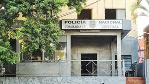 FISCALÍA INDAGA A POLICÍAS POR CASO DE FEMINICIDA QUE VIOLÓ SU ARRESTO DOMICILIARIO