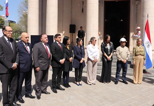 Primera dama articula con varias instituciones el mejoramiento integral de emblemática calle Palma