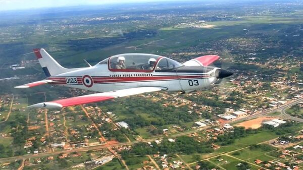 FAP presenta hoy dos de sus seis aeronaves T-35 Pillán “modernizadas” - Nacionales - ABC Color