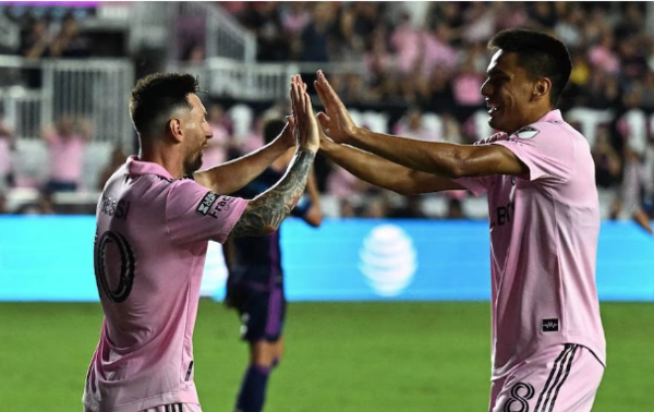 Versus / Diego Gómez, en el once ideal de la MLS