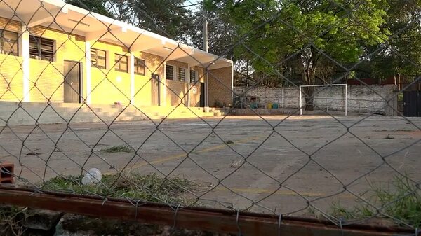 Colegio de Lambaré funciona sin baño para sus estudiantes - Nacionales - ABC Color