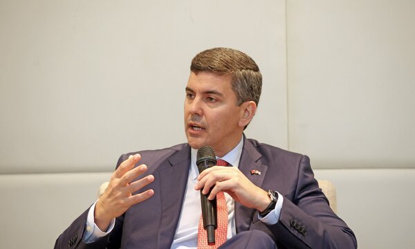 Santiago Peña asegura que están haciendo malabares para cerrar el PGN - ADN Digital
