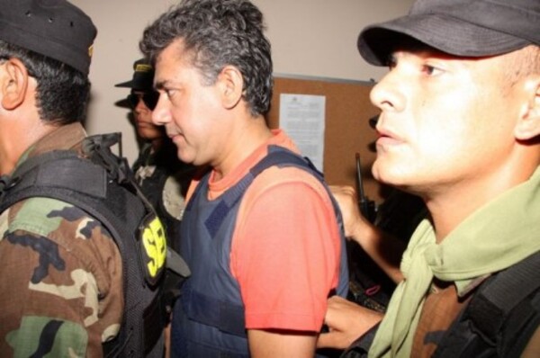 Juez prohíbe a dos supuestos testaferros de Chimenes Pavao a vender sus bienes - La Tribuna