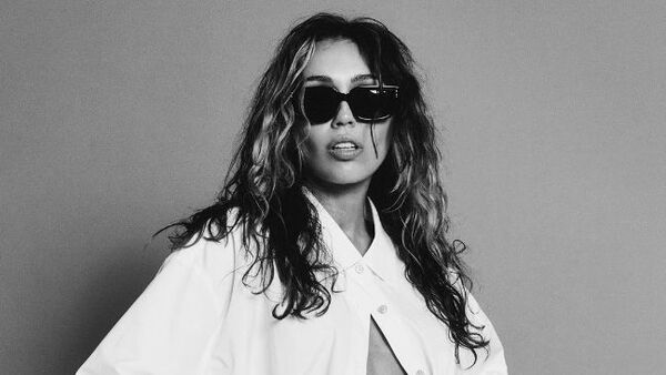 Diario HOY | Miley Cyrus conmueve a sus seguidores con nuevo sencillo “Used To Be Young"