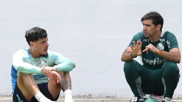 Entrenador del Palmeiras comparó a Gustavo Gómez con Cristiano Ronaldo
