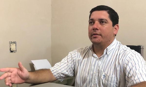 Con llegadas tardías y minutas verbales concejales violan reglamento interno
