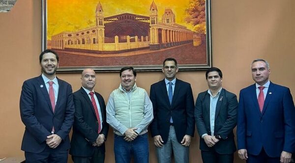 Facundo Salinas es el nuevo titular de Ferrocarriles del Paraguay