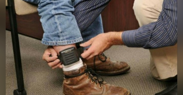 Ministerio del Interior busca implementar tobilleras electrónicas en casos de violencia familiar