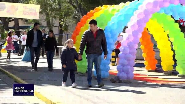Video: Minerva Foods agasajó a niños por su día - Mundo empresarial - ABC Color