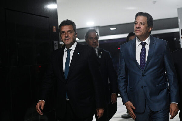 Argentina y Brasil anuncian garantías del CAF para el comercio bilateral por 600 millones - MarketData