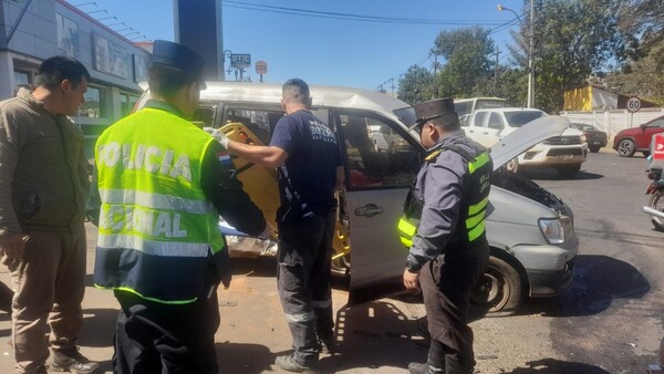 San Lorenzo: Niñas salen despedidas de un vehículo en un choque