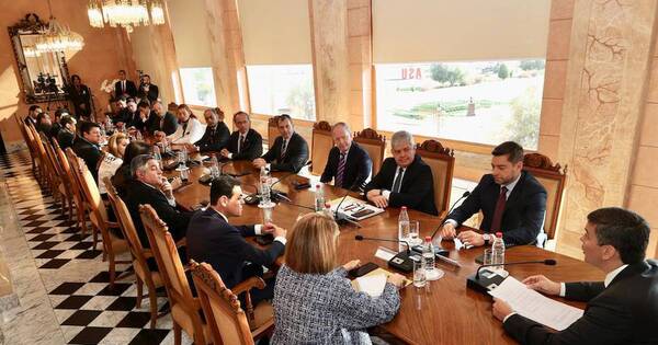 La Nación / Santiago Peña, a todo el gabinete: “No vamos a tolerar la corrupción”