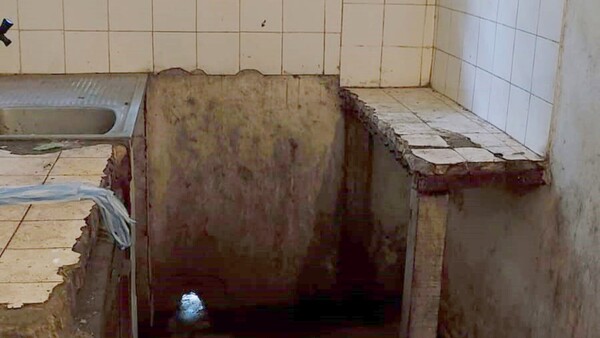 Persiste desidia en Botánico, donde ni siquiera se repone un foco del baño