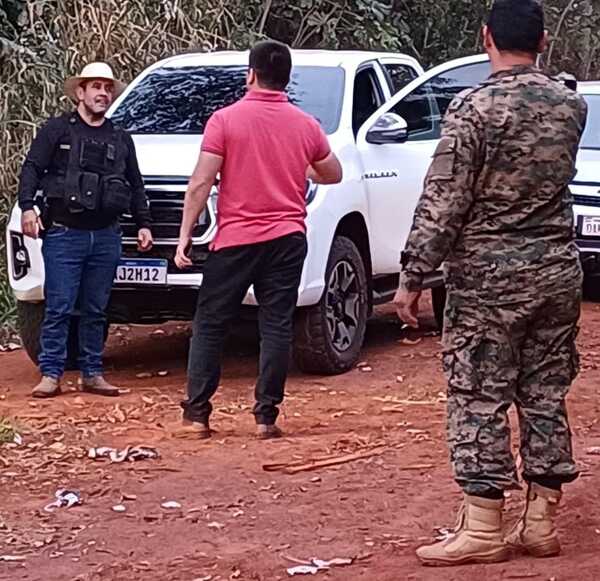 Tras persecución y balacera, recuperan camioneta robada en Brasil - Radio Imperio 106.7 FM