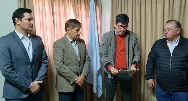 Exgobernador asumió como nuevo coordinador social de la EBY en Ñeembucú - Nacionales - ABC Color