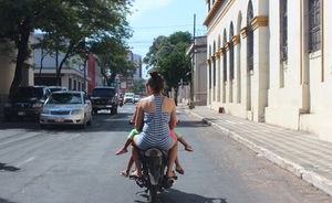 Diario HOY | Municipio advierte con elevada multa a motociclistas que no usen casco