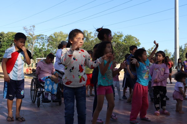 Diseño urbano enfocado en la niñez promueve la integración social en el barrio Bañado Tacumbú - .::Agencia IP::.