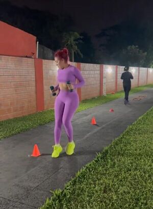 ¡Lomazo! Así entrena Techy Agüero para mantener su tremenda figura