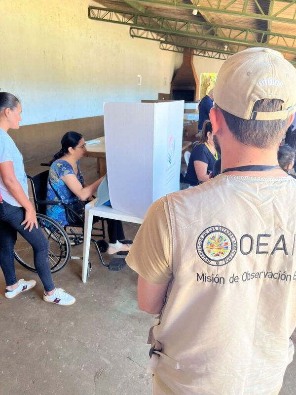 OEA criticó con dureza la suspensión del partido de Bernardo Arévalo tras su triunfo en el balotaje en Guatemala - ADN Digital