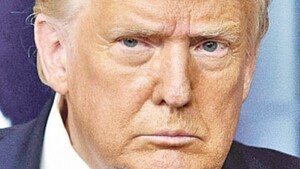 Trump espera un 2024 agitado con campaña y juicios