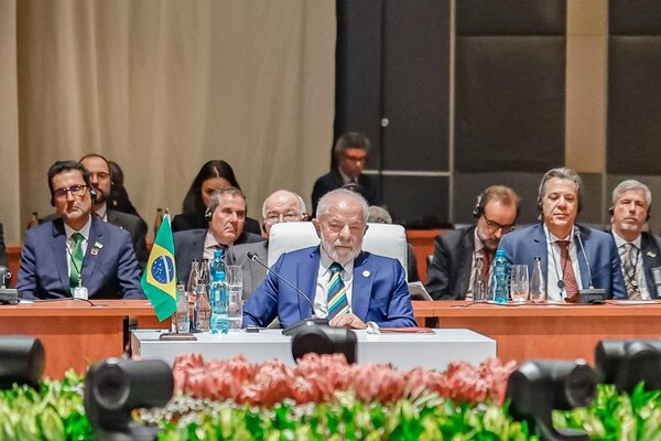 Lula da Silva dice que el mundo no ser谩 el mismo tras la ampliaci贸n del foro BRICS - Revista PLUS
