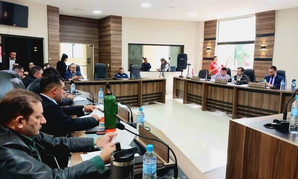Envían a comisiones pedido de recisión de contrato con Copacabana