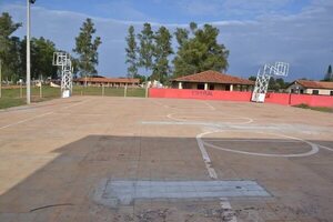 Polideportivo construido con dinero de EBY fue cedido a una seccional colorada - Política - ABC Color