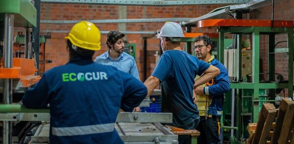 Asunci贸n Circular y Resiliente anuncia a las empresas que impulsar谩n la econom铆a circular en Paraguay - Revista PLUS