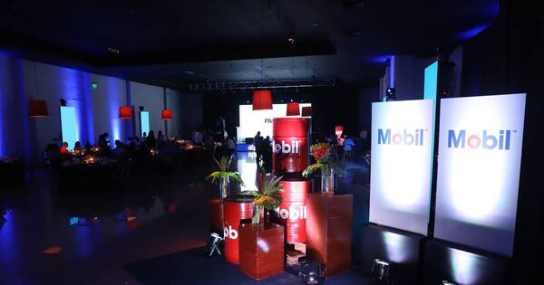 La Nación / Mobil y ATP reafirman su liderazgo en el mercado con un agasajo a sus clientes
