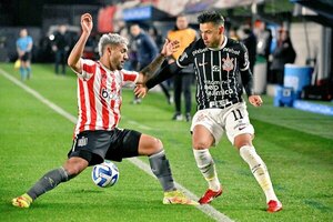 Versus / Corinthians sufre para alcanzar las semifinales de la Copa Sudamericana