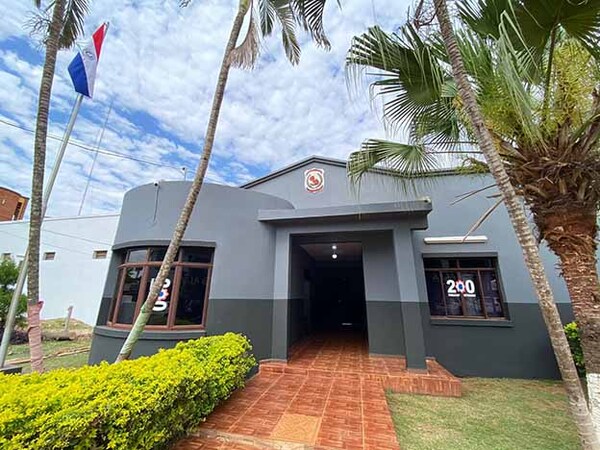 Municipalidad de Hernandarias encara hermoseamiento y pintura de comisaría 5ta. que festeja el día de Santa Rosa de Lima | DIARIO PRIMERA PLANA